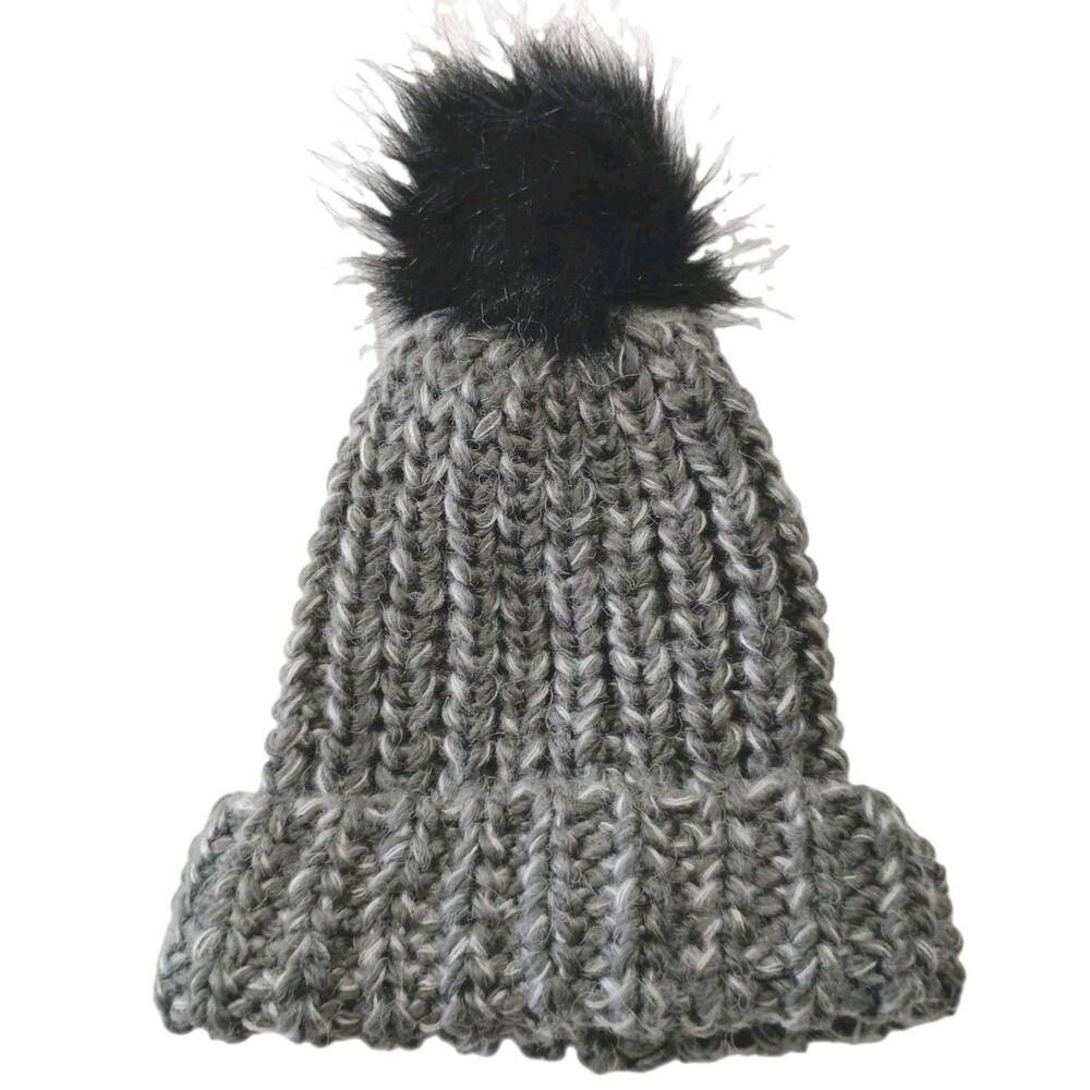 American Eagle Chunky Gray Knit Pom Pom Beanie Winter Hat